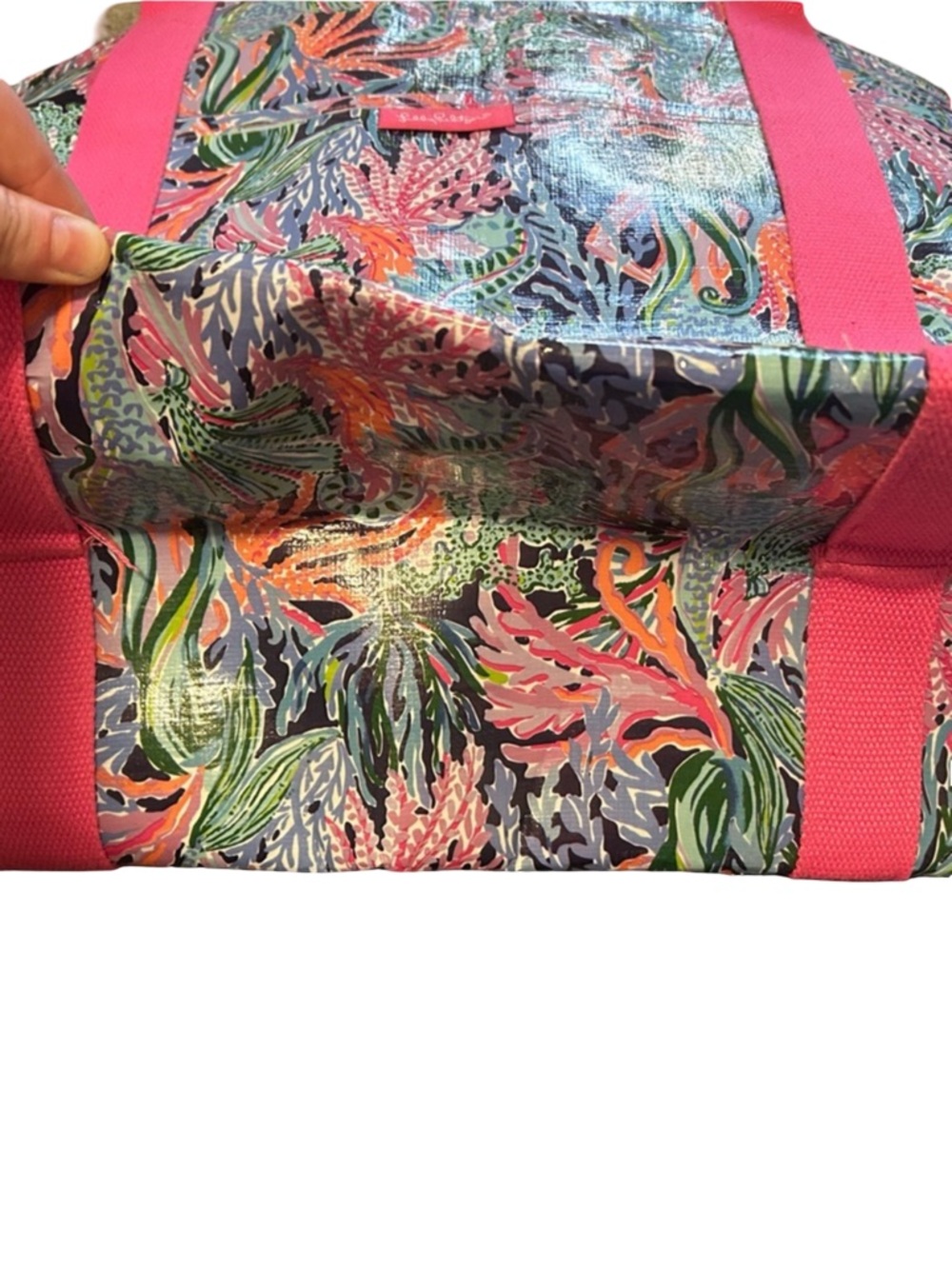 Lilly Pulitzer Multicolor Tropical Print Cooler Tote with Hot Pink Straps - Picture 2 of 4